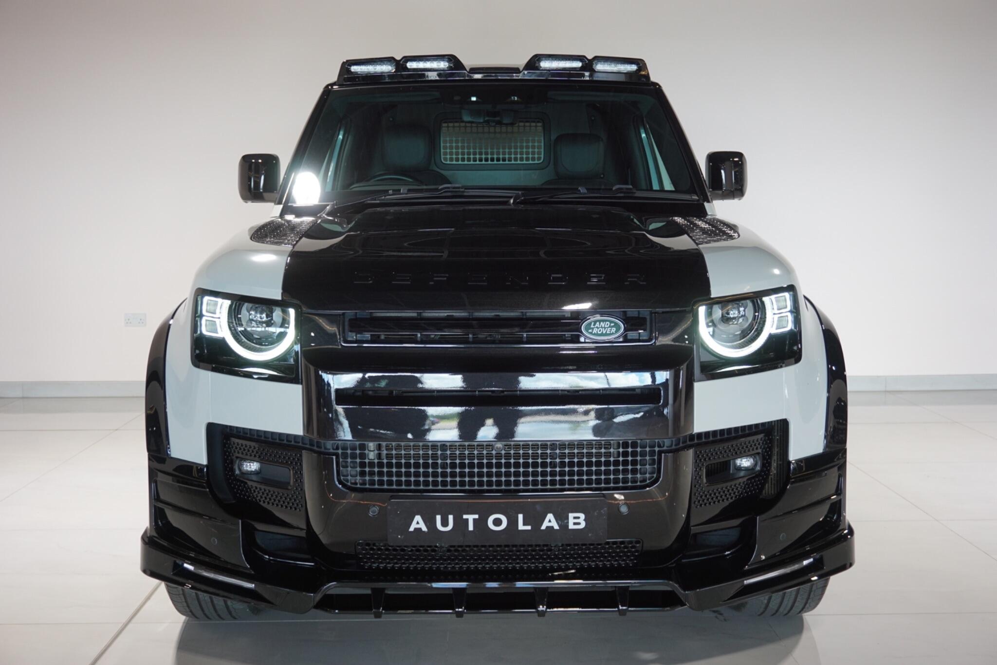 Land Rover Defender 90 3.0 D300 MHEV X-Dynamic HSE Hard Top SUV 3dr Diesel Auto 4WD SWB Euro 6 (s/s) (300 ps)